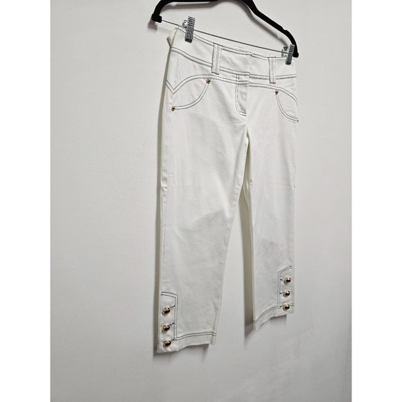 CACHÉ  White Novel  Capris Gold Button Size 2 - Picture 2 of 7